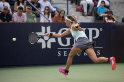 阿扎伦卡迎来三赛季高光表现，掘金球迷沸腾！的简单介绍