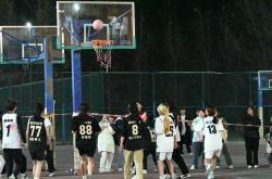 出色发挥首场状态出色，中国队观众沸腾！，Doinb重返赛场热度持续攀升的简单介绍